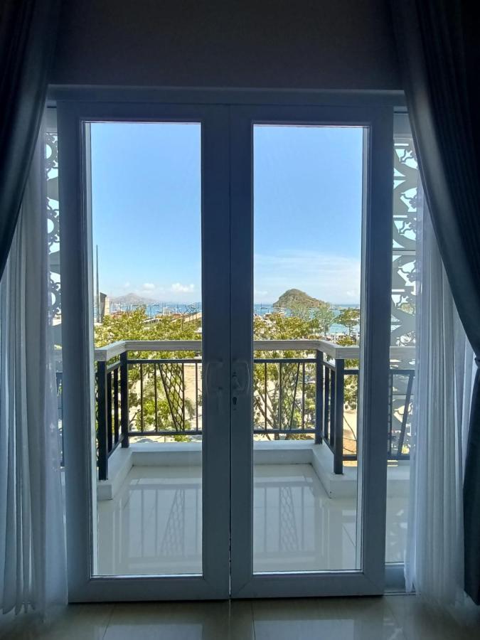 Dejavu 2.0 Hotel Bajo Komodo Лабуан-Бахо Экстерьер фото