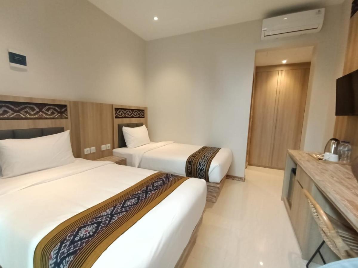Dejavu 2.0 Hotel Bajo Komodo Лабуан-Бахо Экстерьер фото