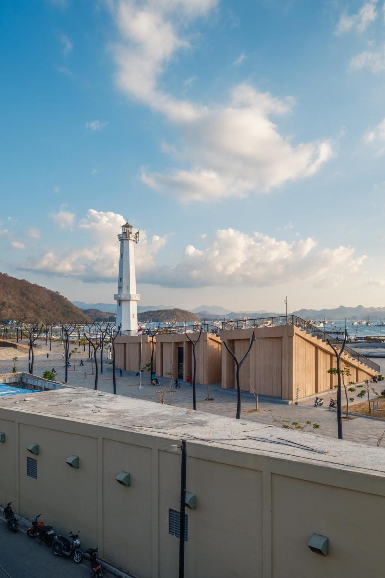 Dejavu 2.0 Hotel Bajo Komodo Лабуан-Бахо Экстерьер фото