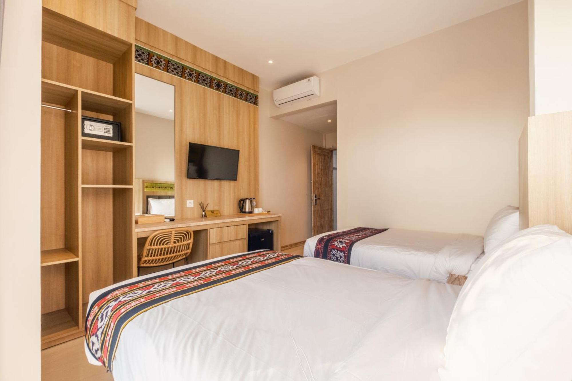 Dejavu 2.0 Hotel Bajo Komodo Лабуан-Бахо Экстерьер фото